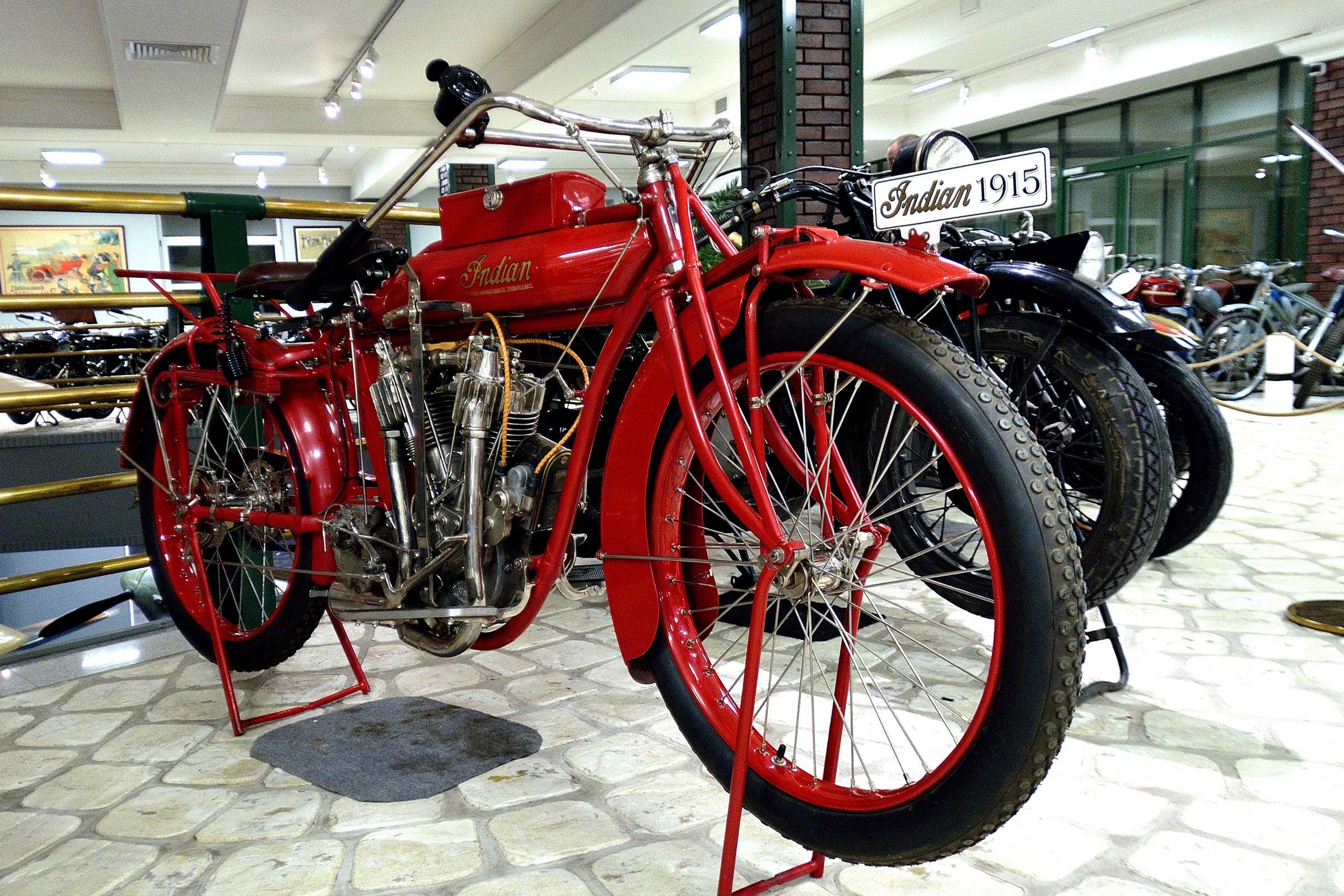 Indian, model G 1915 года выпуска (США) в музее техники Вадима Задорожного