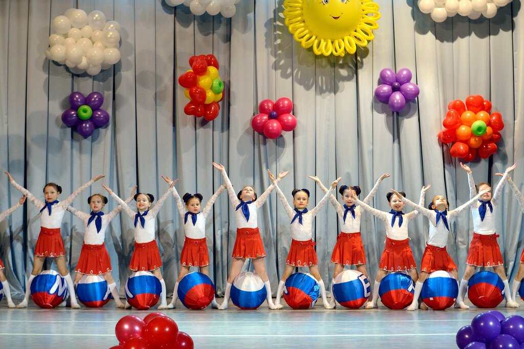 Отчётный концерт детского хореографического коллектива Солнцецвет. Пусть всегда будет Солнце!