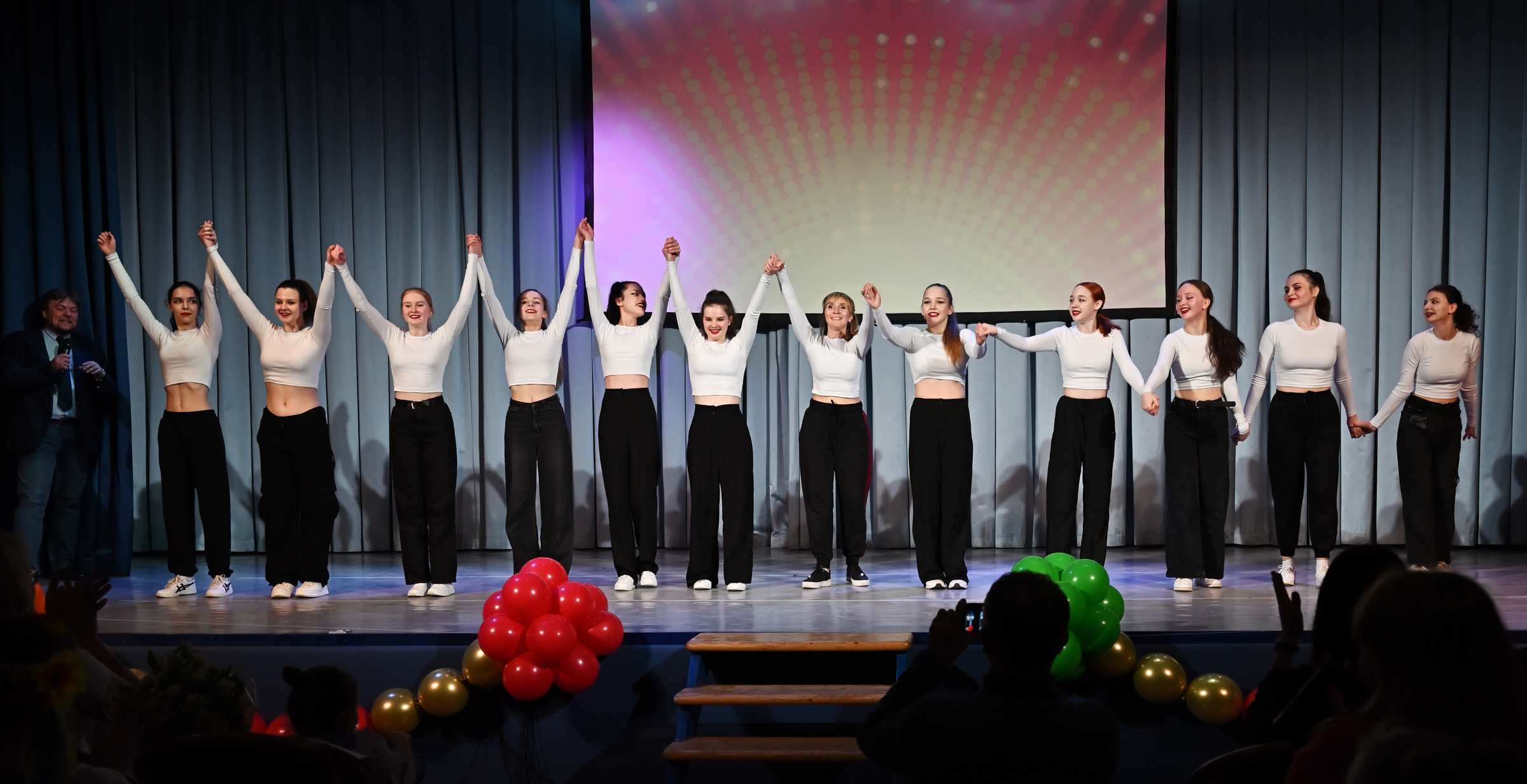 Отчётный концерт детского хореографического коллектива Солнцецвет. Танец выпускниц