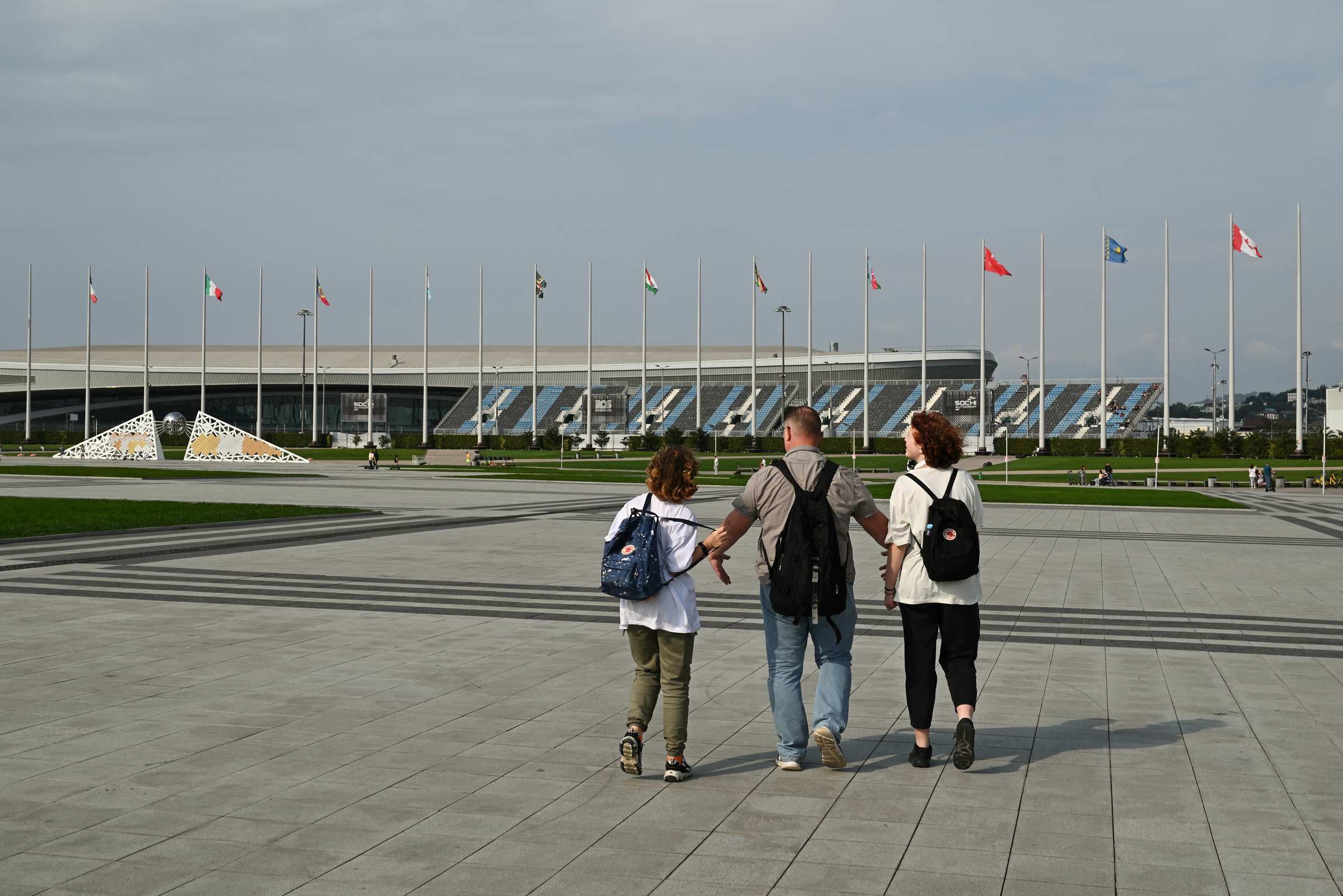 Олимпийский парк. Площадь «Медаль Плаза».