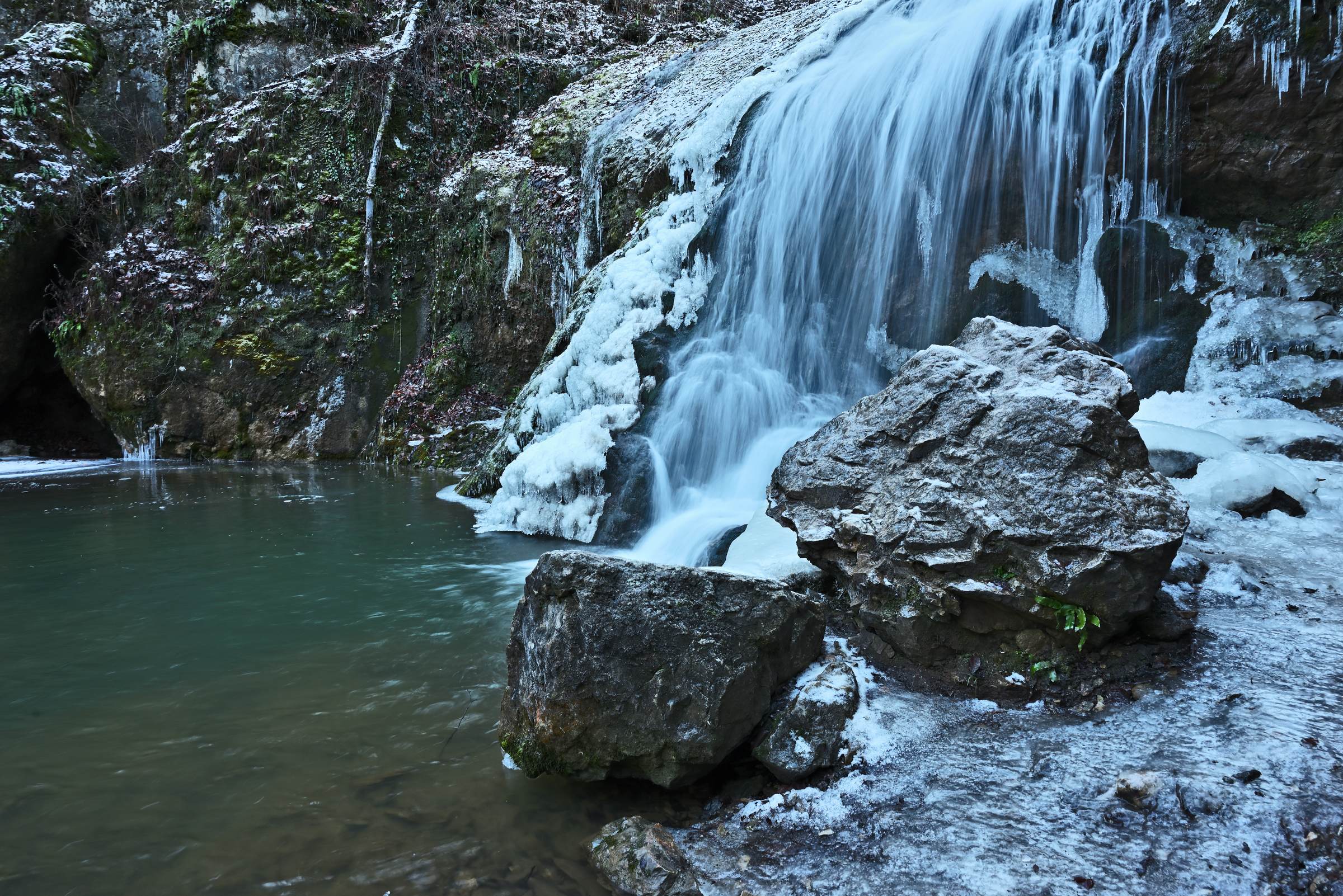 Водопад Шум ручья Руфабго