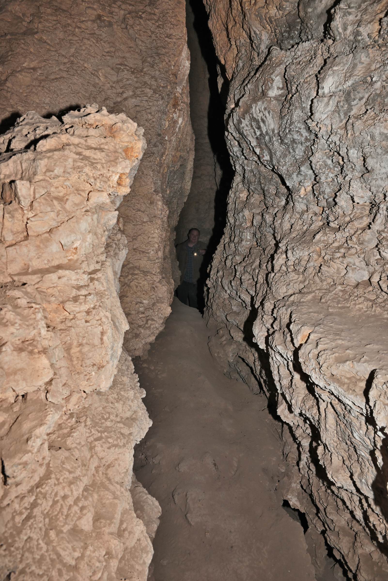 Пещера Пыльная у Чёртова пальца