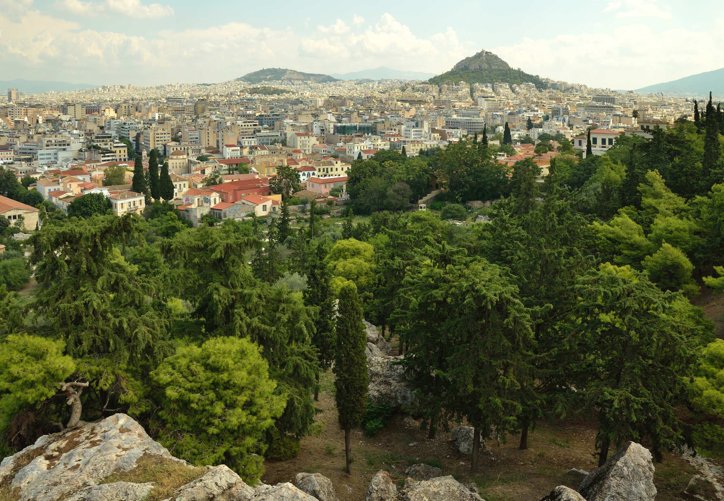Вид на Афины с холма Ареопаг