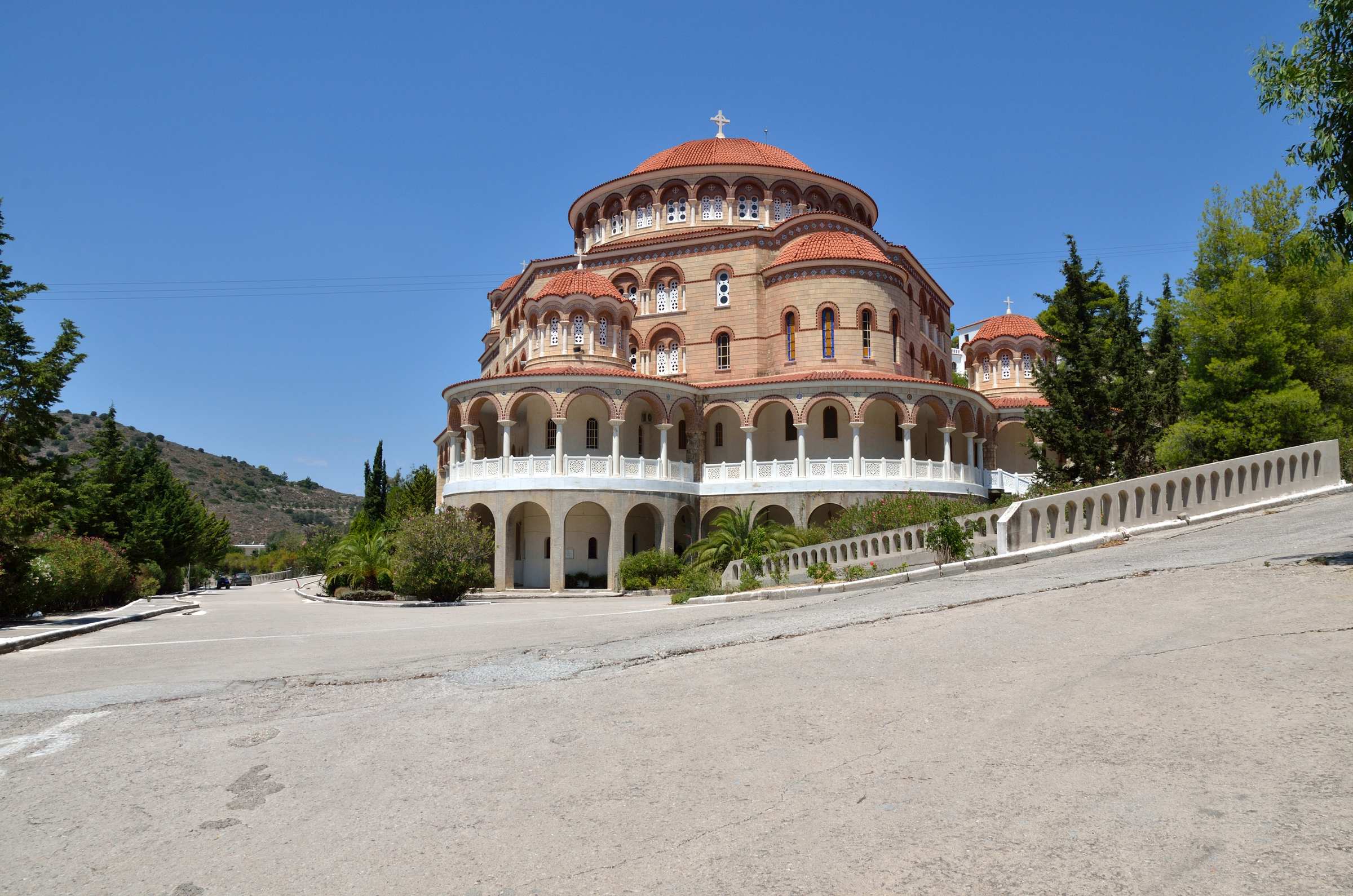 Церковь святого Нектария Эгинского на острове Эгина
