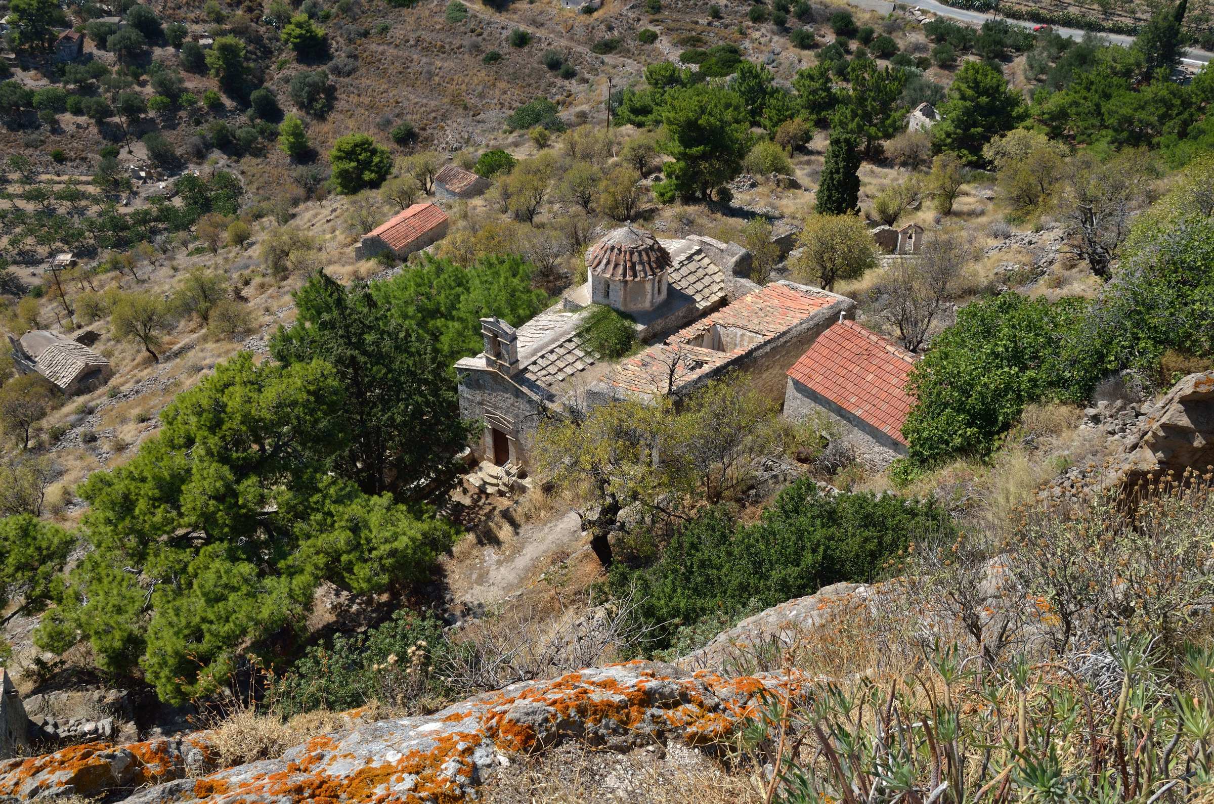 Епархия Святого Дионисия в древнем заброшенном городе Палеохора на острове Эгина