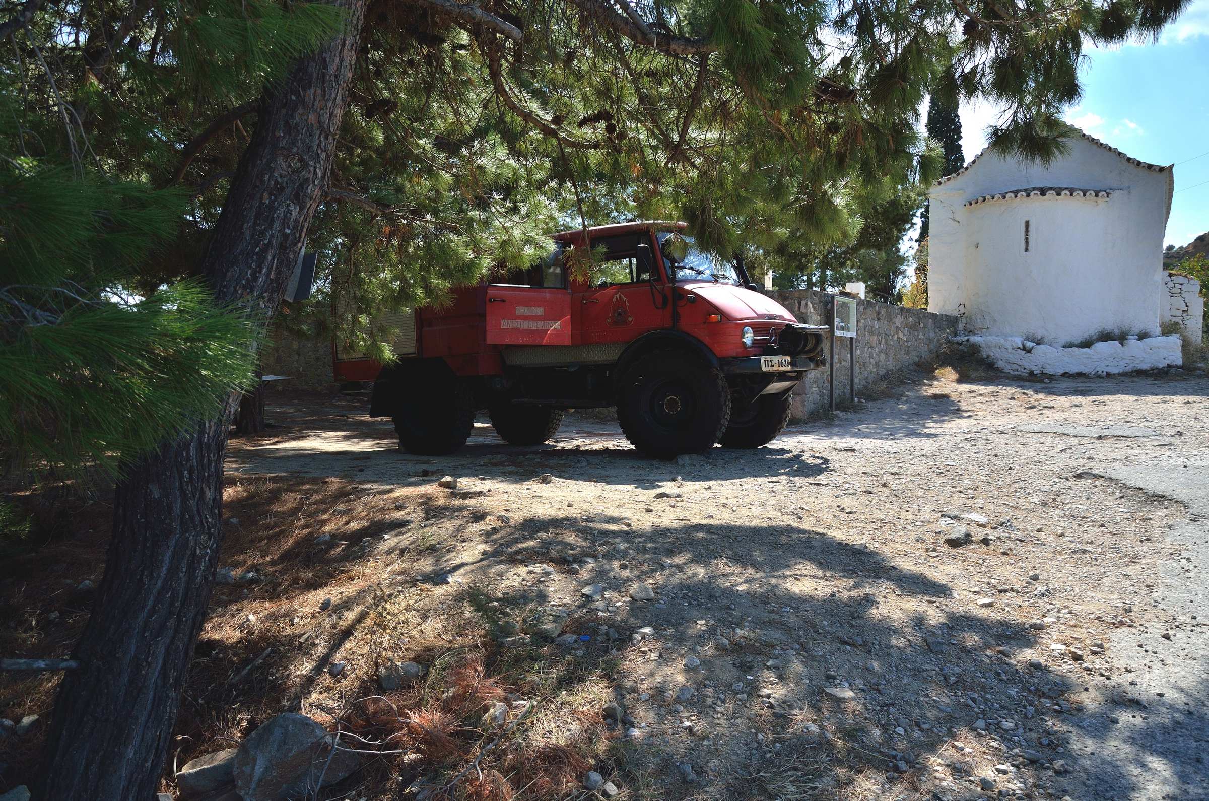 Пожарная машина на острове Эгина
