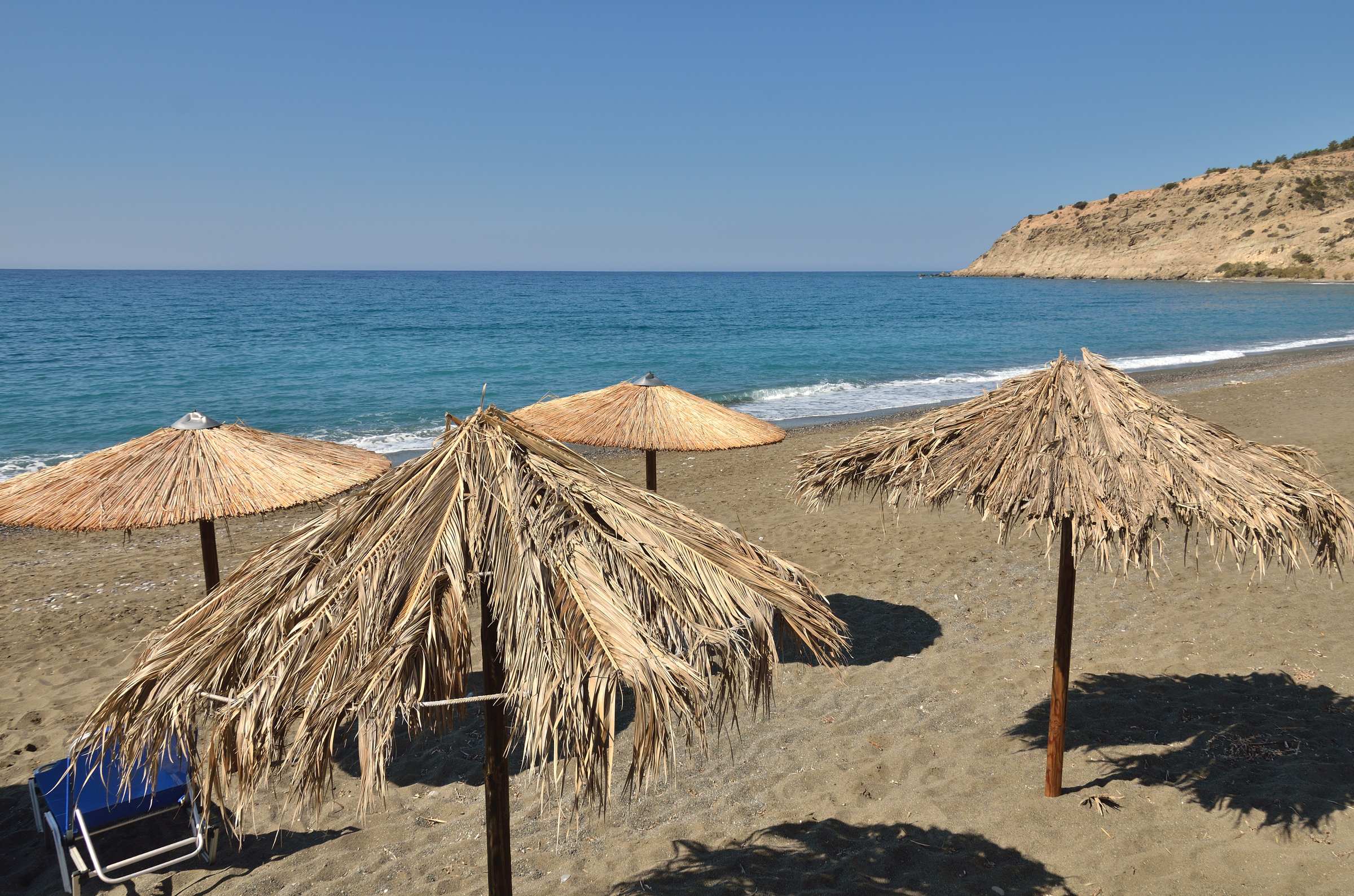 Пляж в Миртосе на Ливийском море на Крите