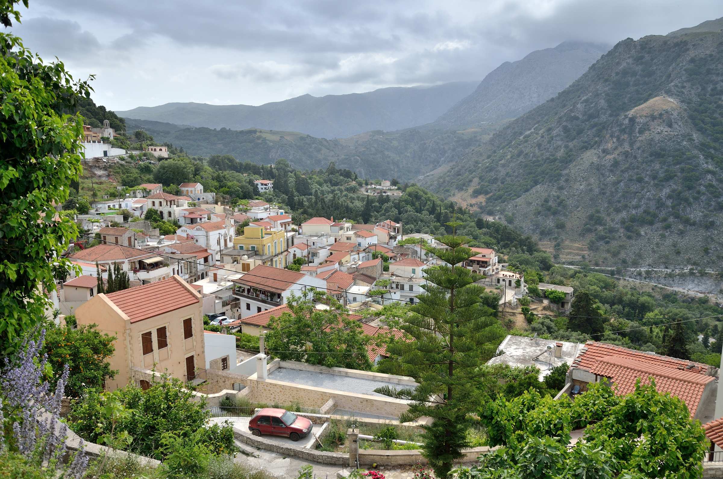 Горная деревня Аргируполи на Крите