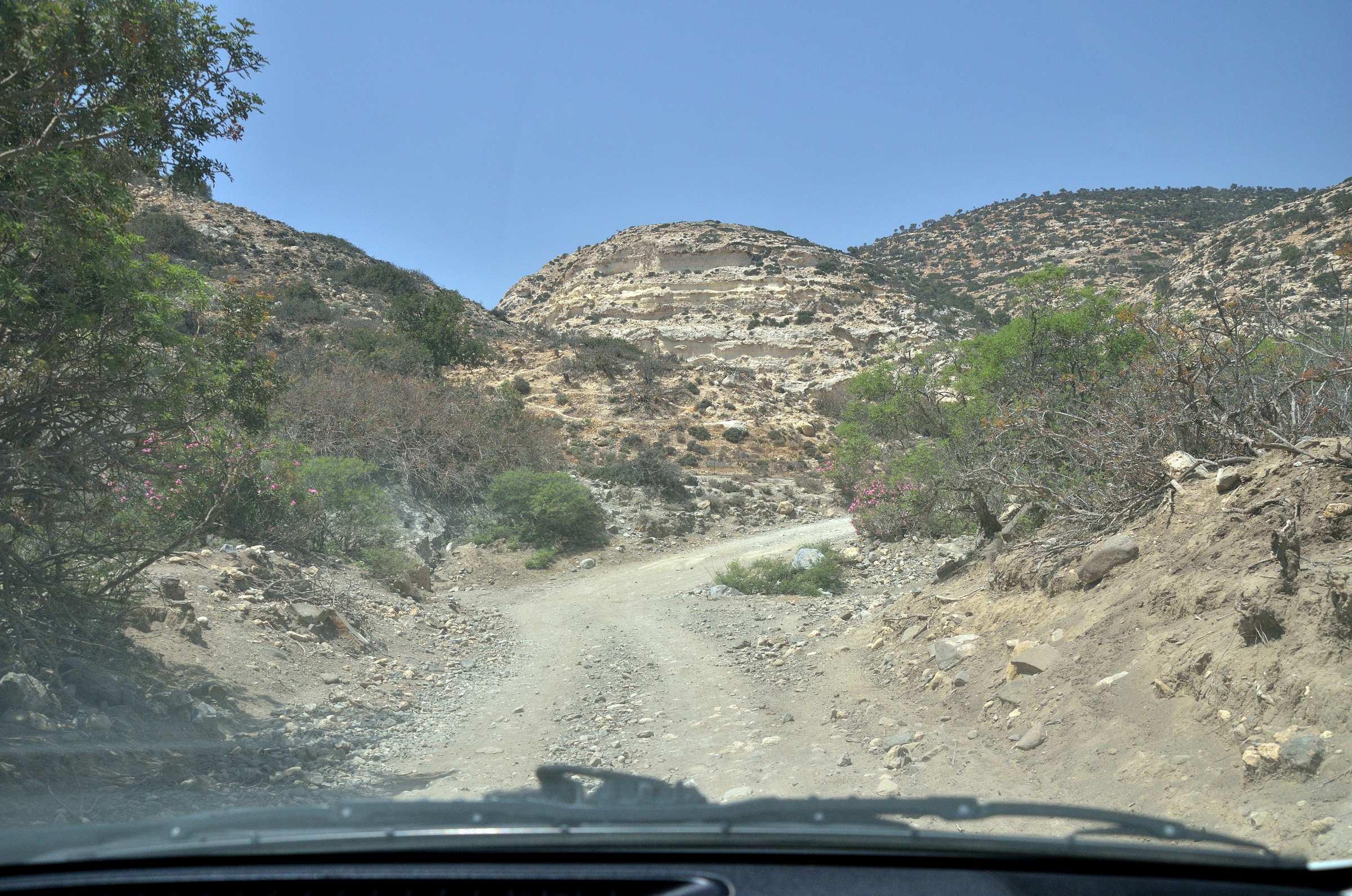Дорога к ущелью Агиофараго на Крите