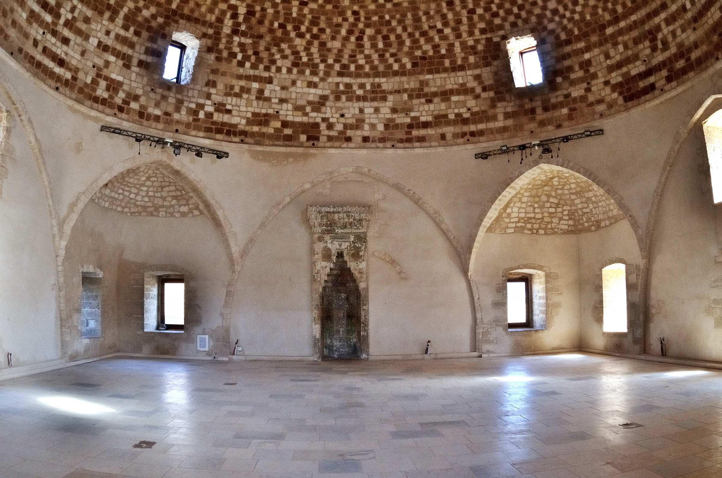 Мечеть султана Ибрагима в крепости Фортецца