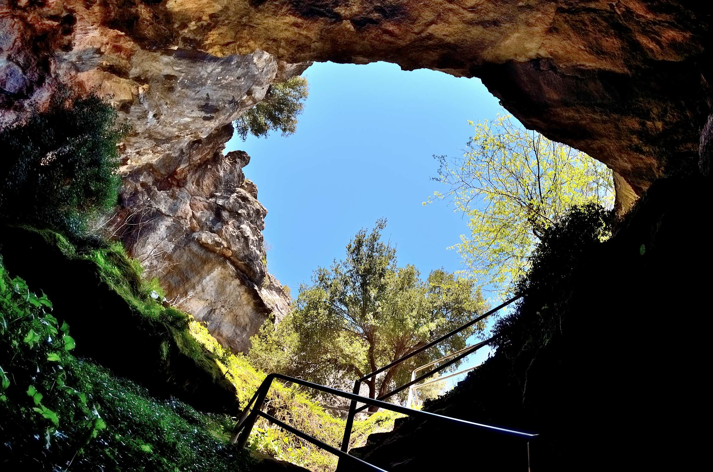 Диктейская пещера