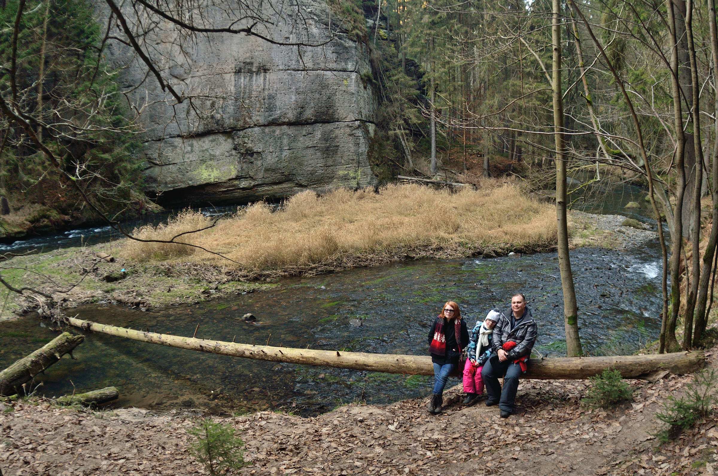 Река Каменице (чеш. Kamenice) у Дольской мельницы в Чешской Швейцарии.