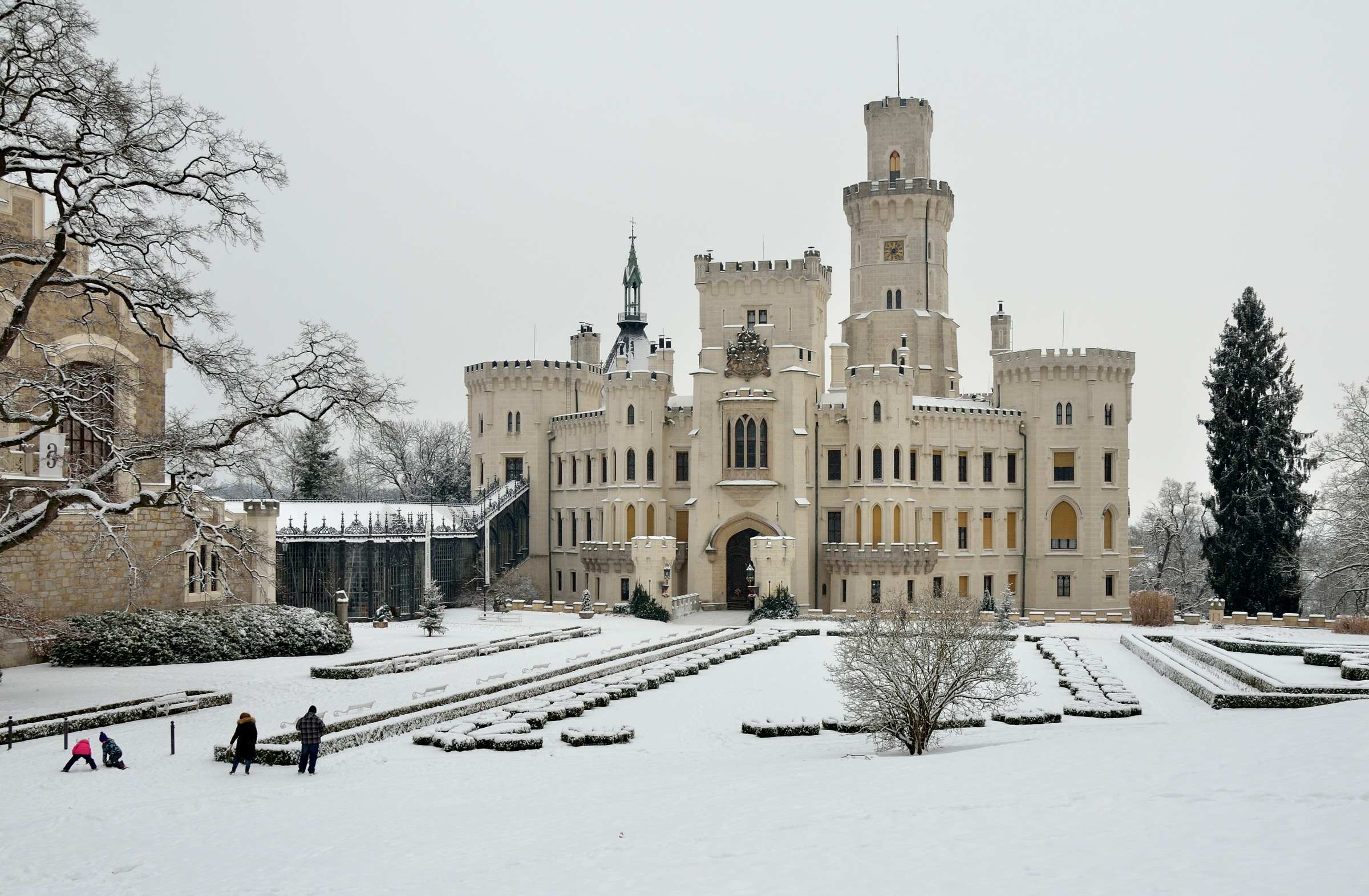Замок Глубока-над-Влтавой в Чехии.