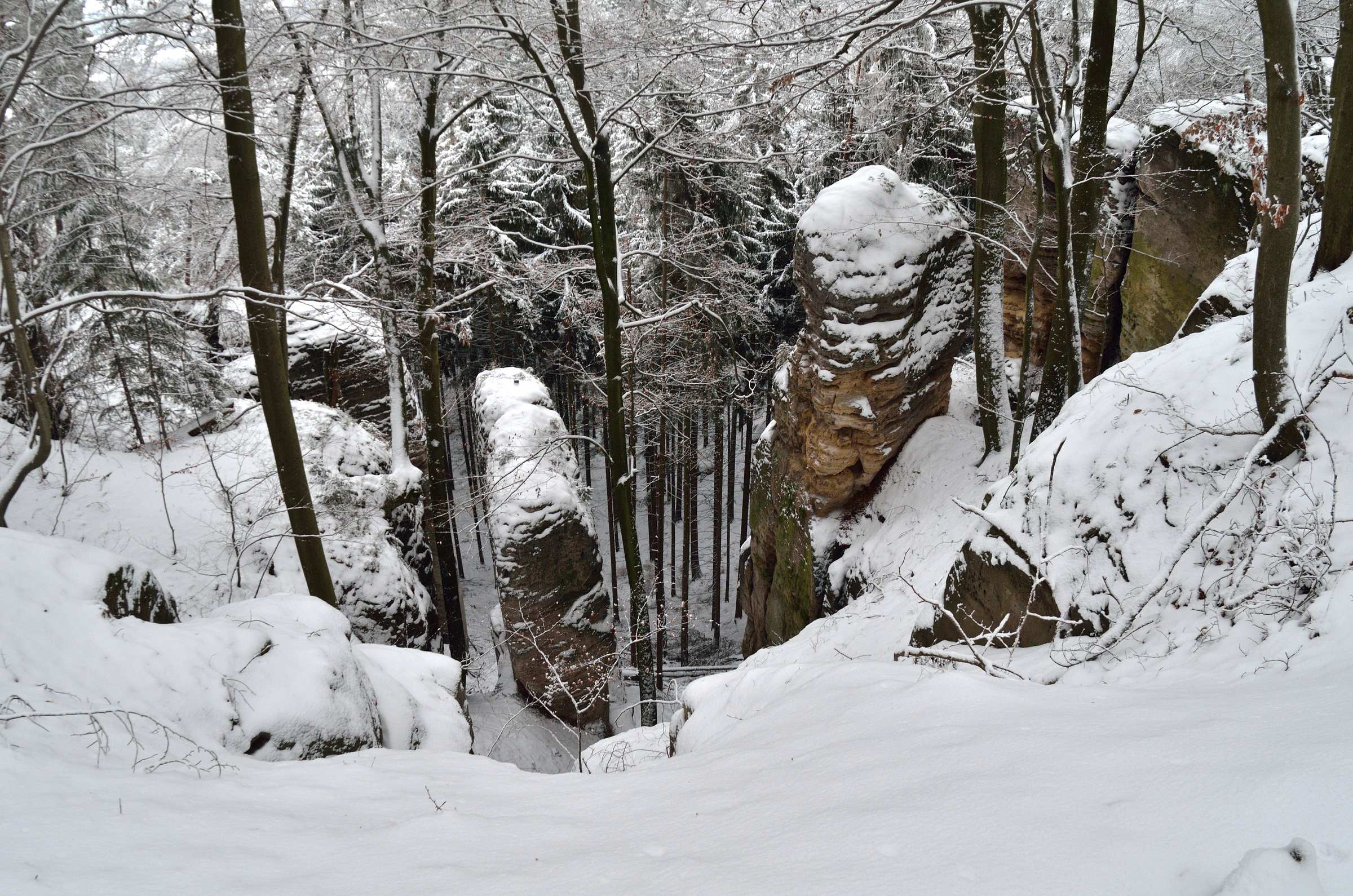 Грубоскальный скальный город в Чешском рае зимой