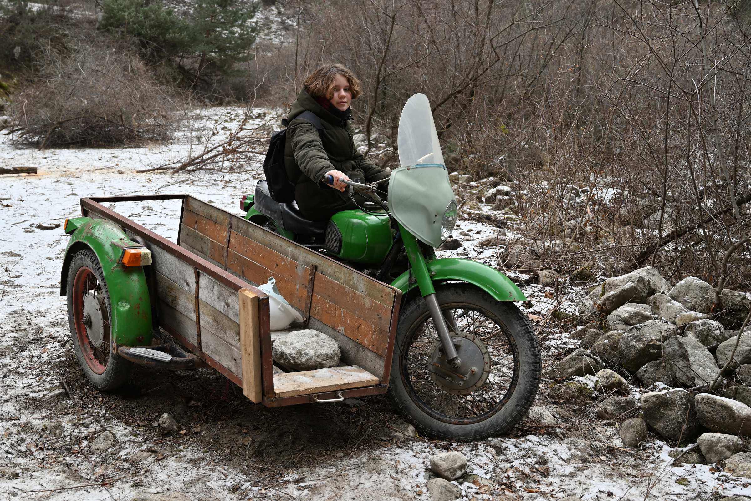 Дагестан. Забытый мотоцикл в Карадахском ущелье.