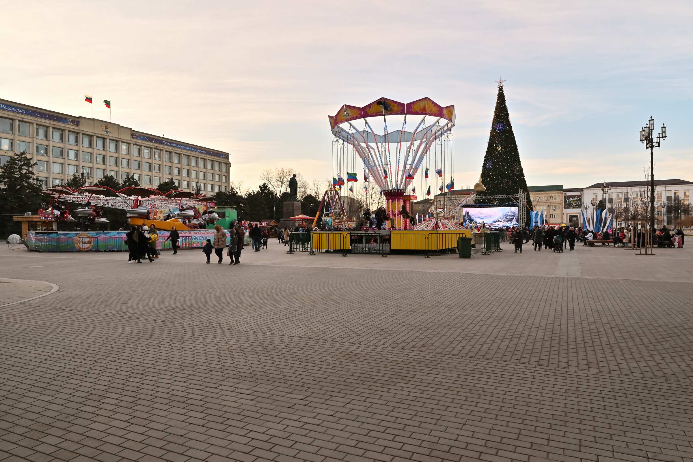 Новогодняя Махачкала. Площадь Ленина.