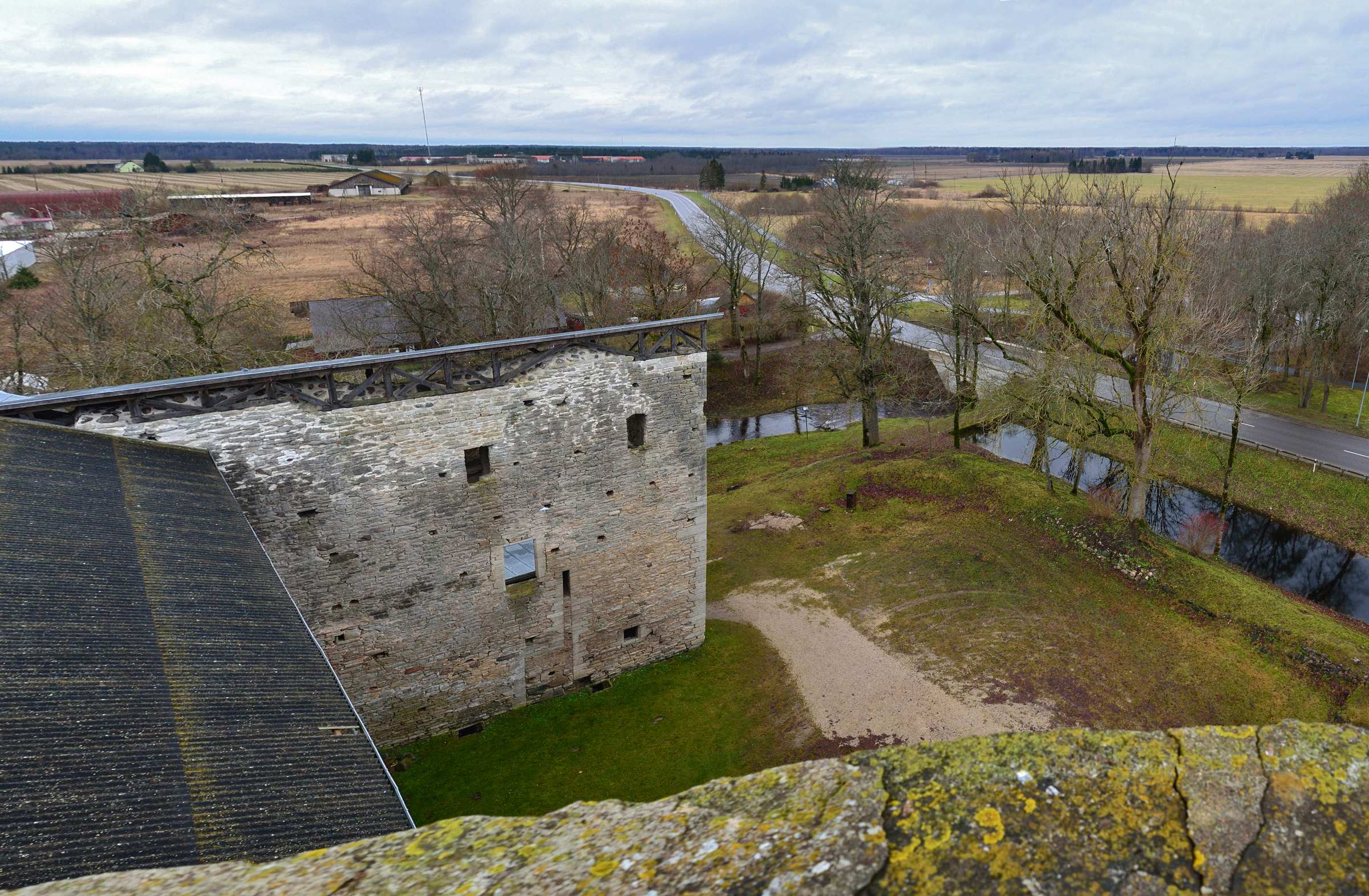 Вид с башни монастыря Падизе в Эстонии