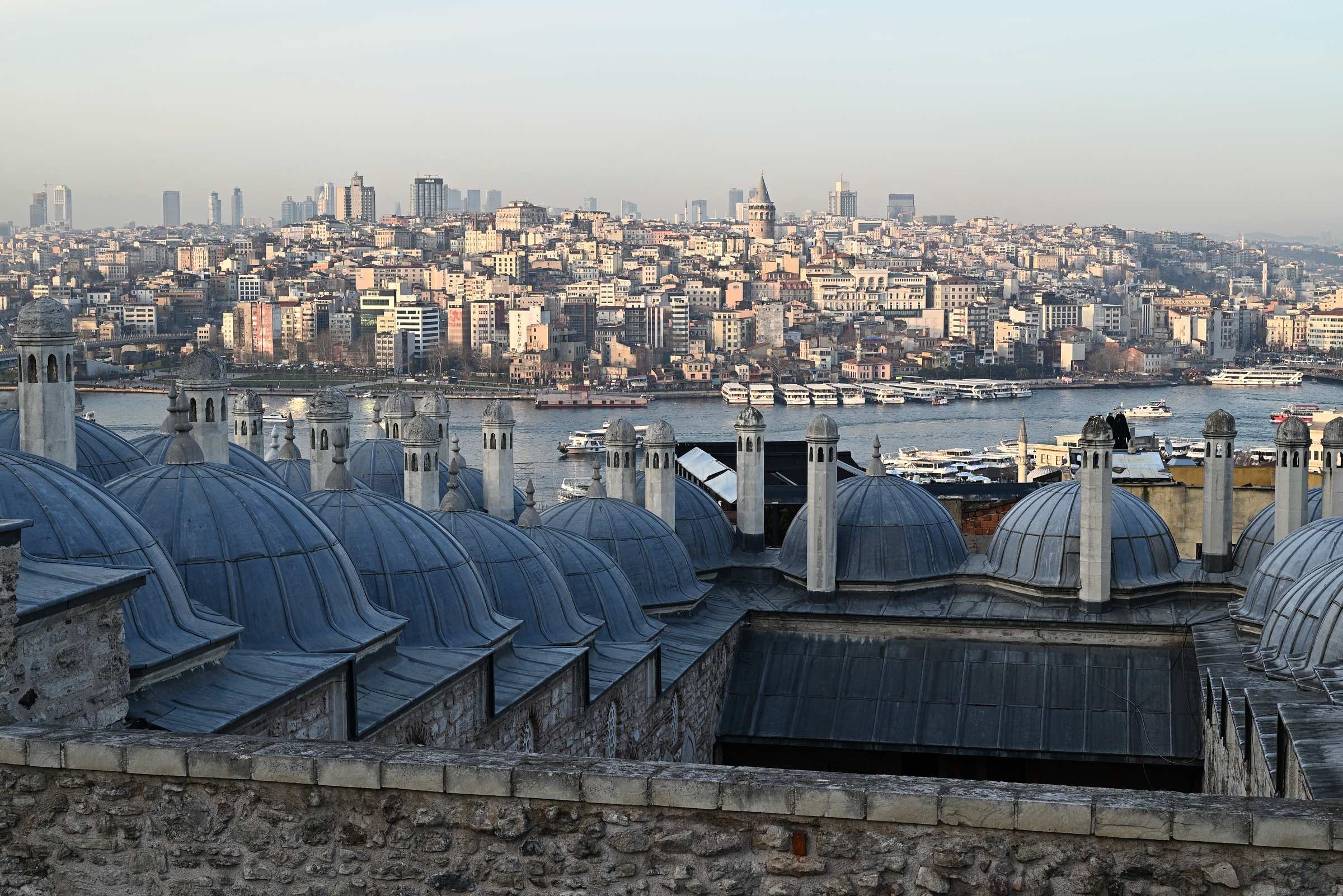 Стамбул. Виды на Стамбул и Золотой Рог от мечети Сулеймание
