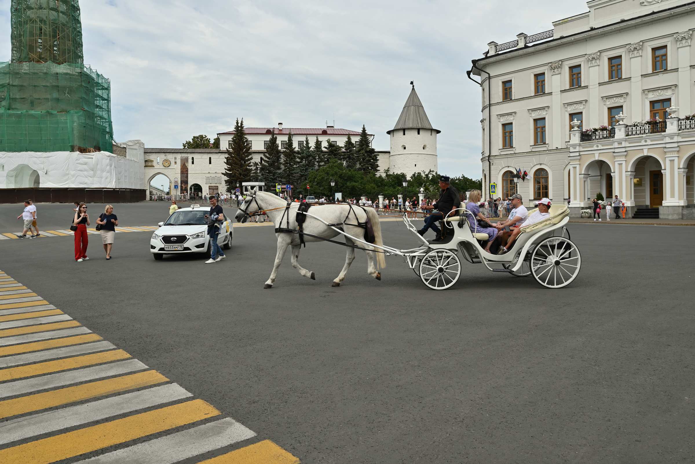 Площадь 1 Мая в Казани