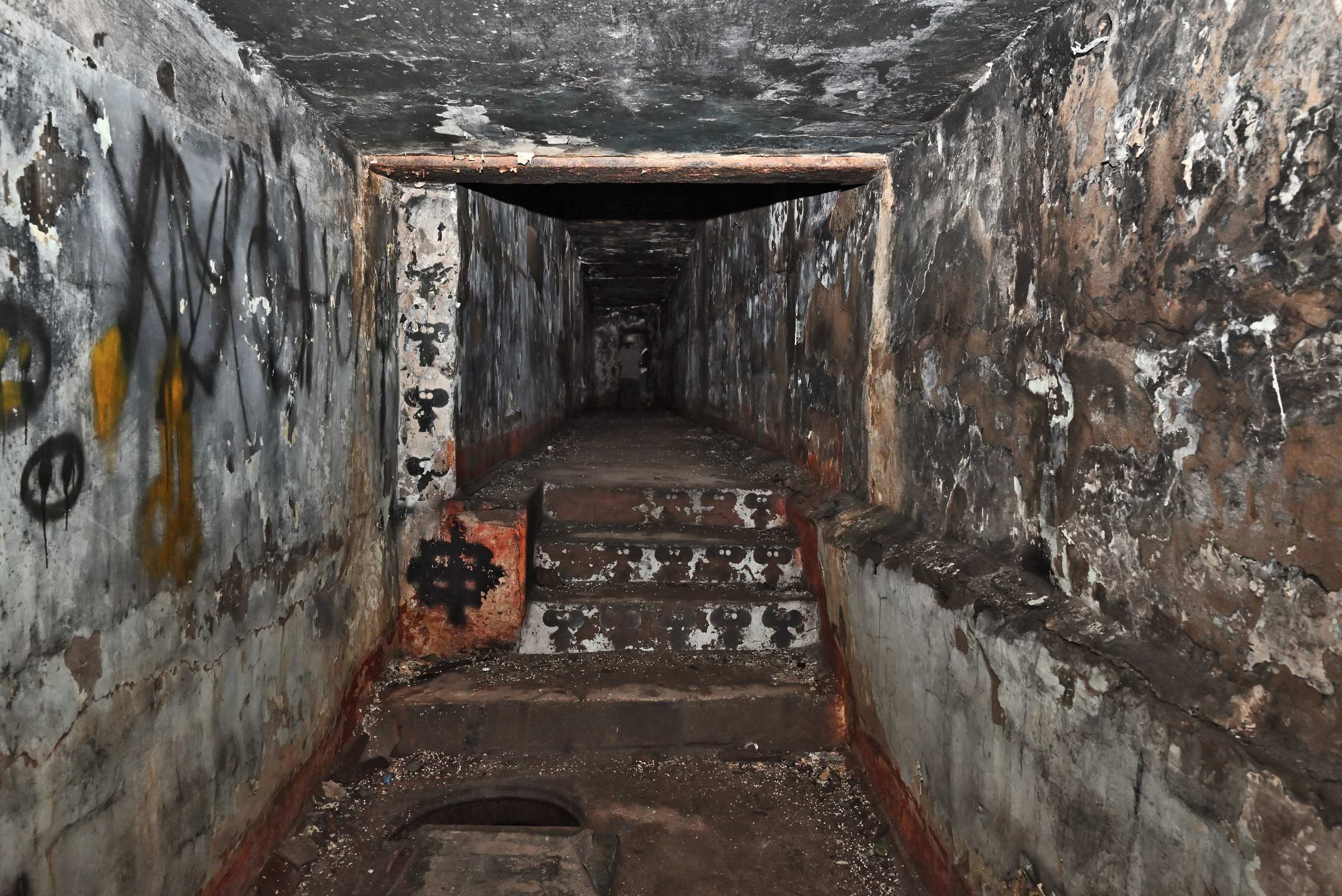 В подземельях форта Суворова