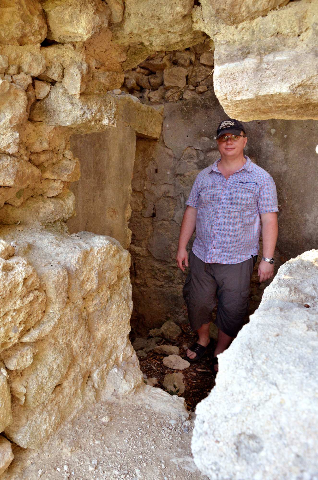 Заброшенные укрепления и бункеры на Филеримосе