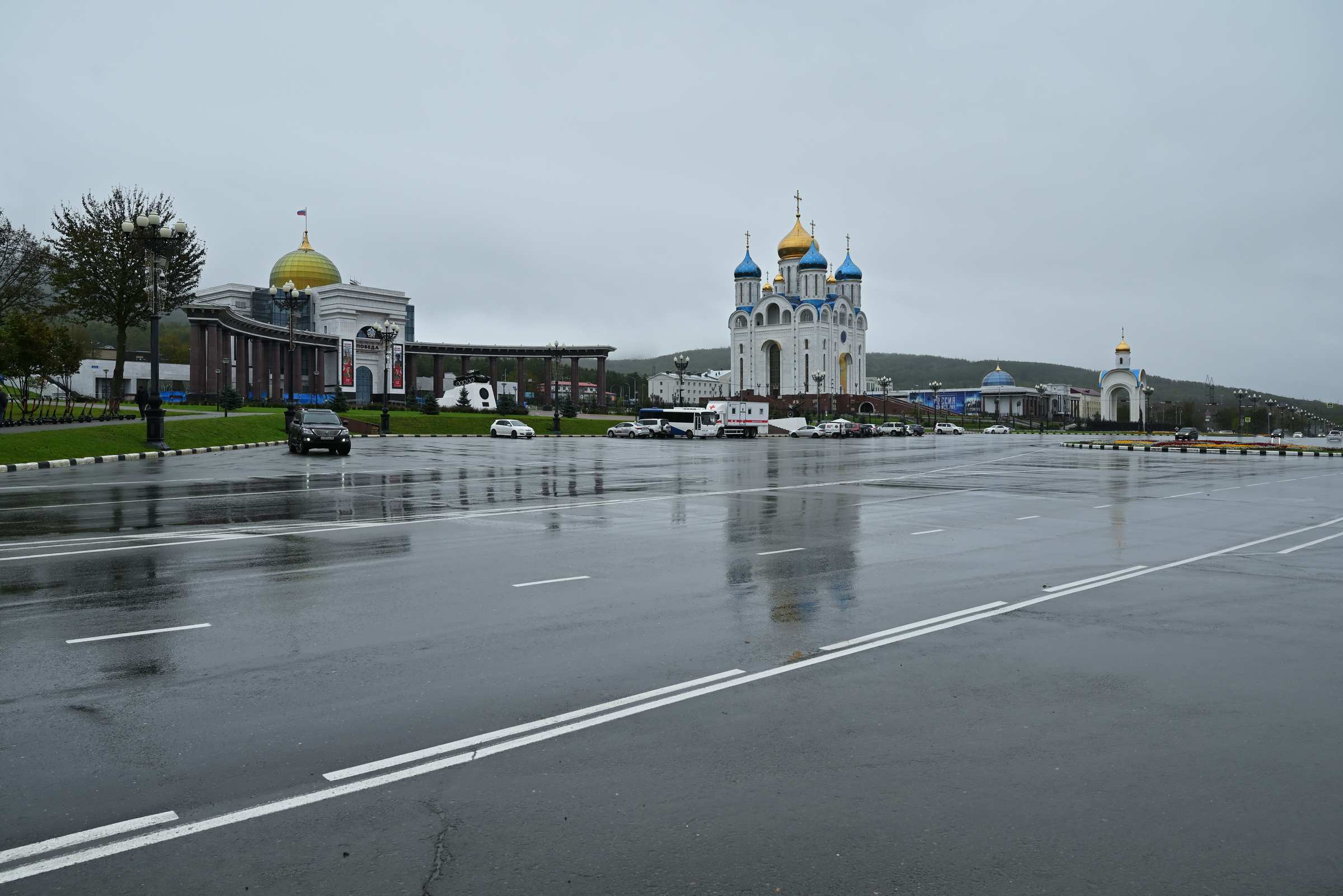 Площадь Победы в Южно-Сахалинске