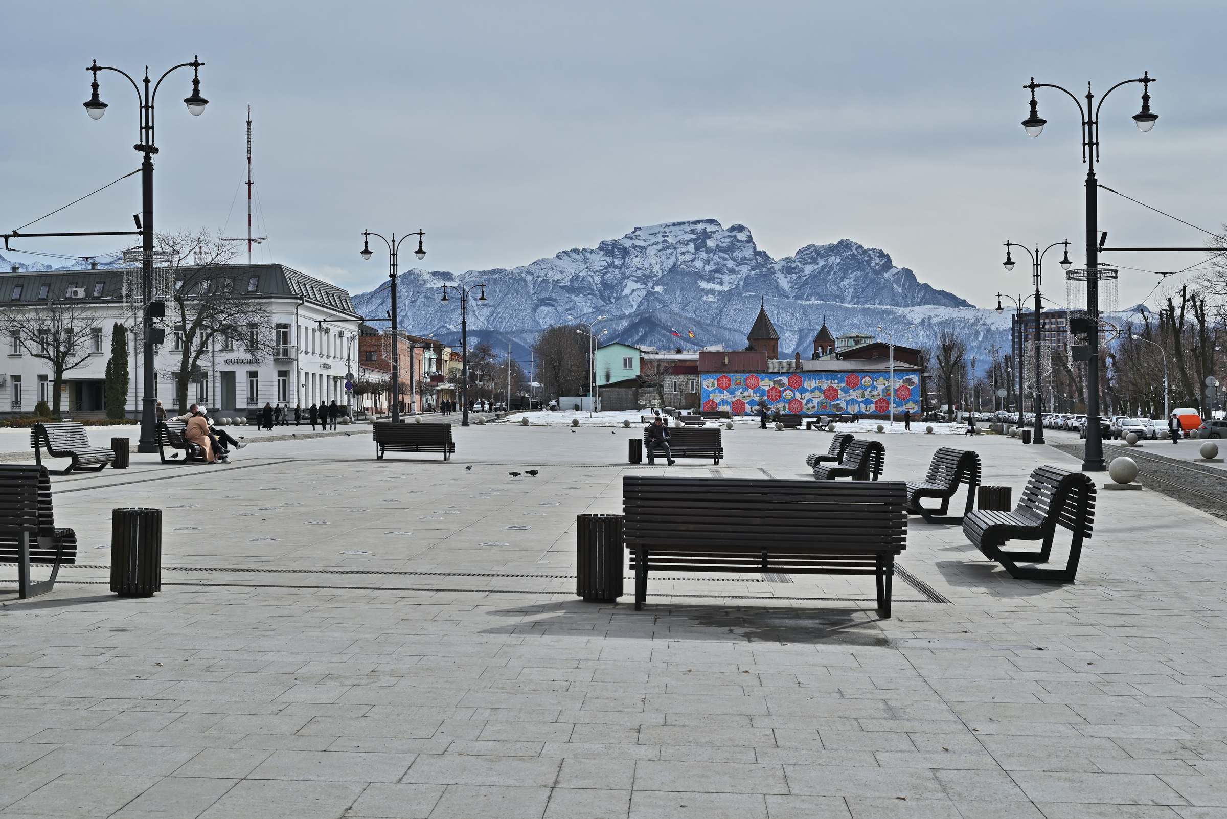 Площадь Свободы во Владикавказе